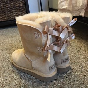 UGG BAILEY BOW II BOOT